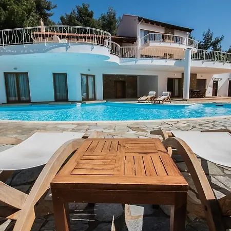 #hera Mansion By Halu! Sani Villas 别墅 *
