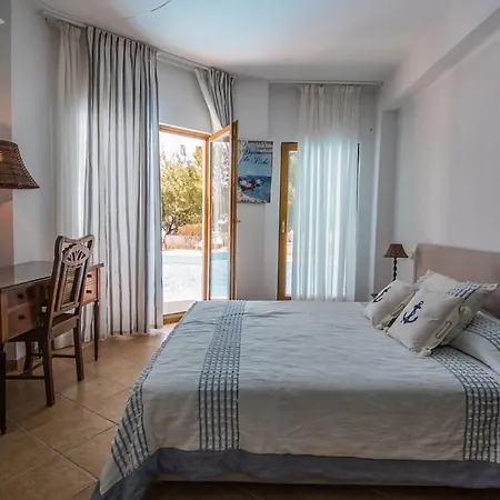 Vilă #hera Mansion By Halu! Sani Villas *